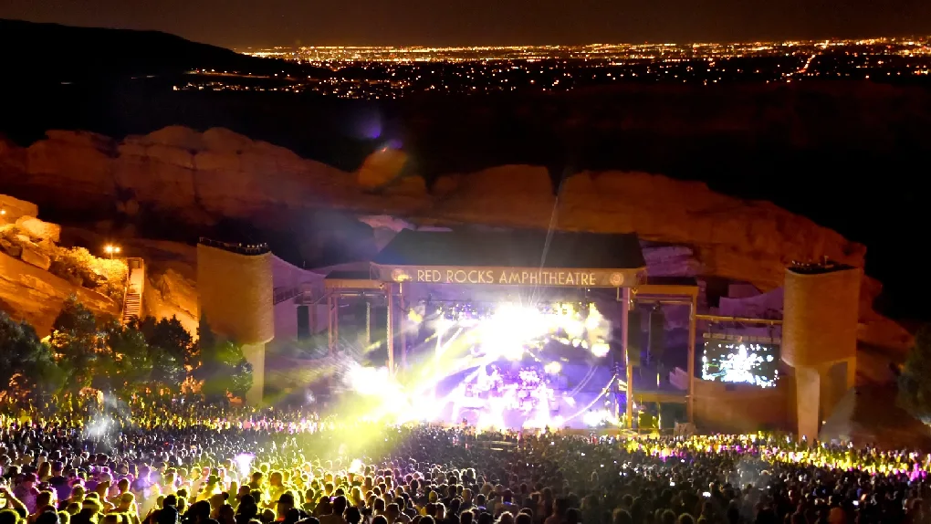 Denver airport to Red Rocks shuttle luxury transportation